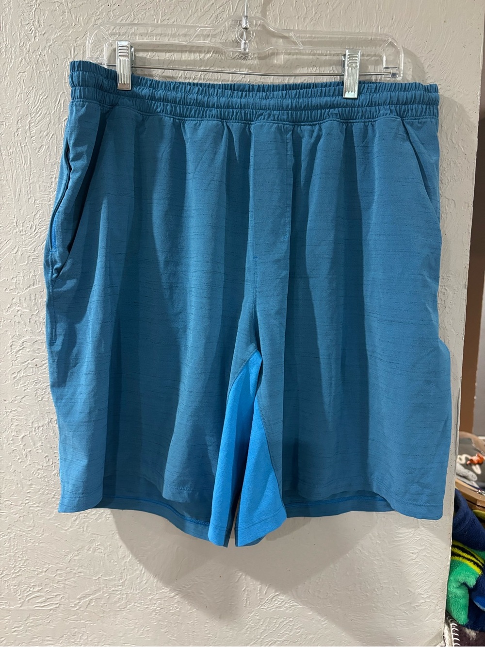 Lululemon Men’s Pace Breaker Unlined Running Athletic Shorts in Blue size XXL